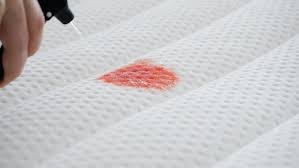 Cómo eliminar las manchas de sangre de un colchón